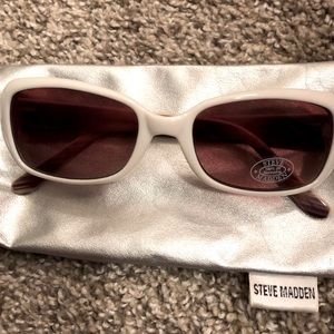 Steve Madden NWOT White and Brown Sunglasses!